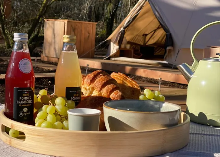 Campismo de Luxo Tente Luxe Avec Jacuzzi Vue 3