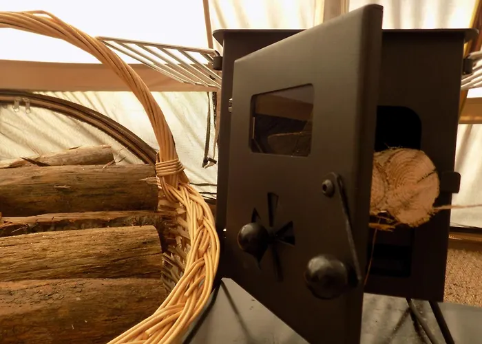 Tente Luxe Avec Jacuzzi Vue 3 Campismo de Luxo